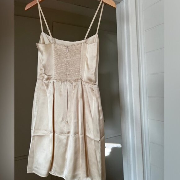 NWT Reformation Kosta 100% Silk Mini Dress in Almond Size 6 - Picture 3 of 5